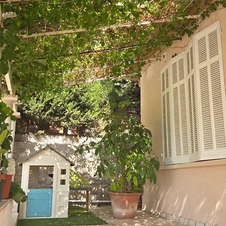 Manoa أوليوليه